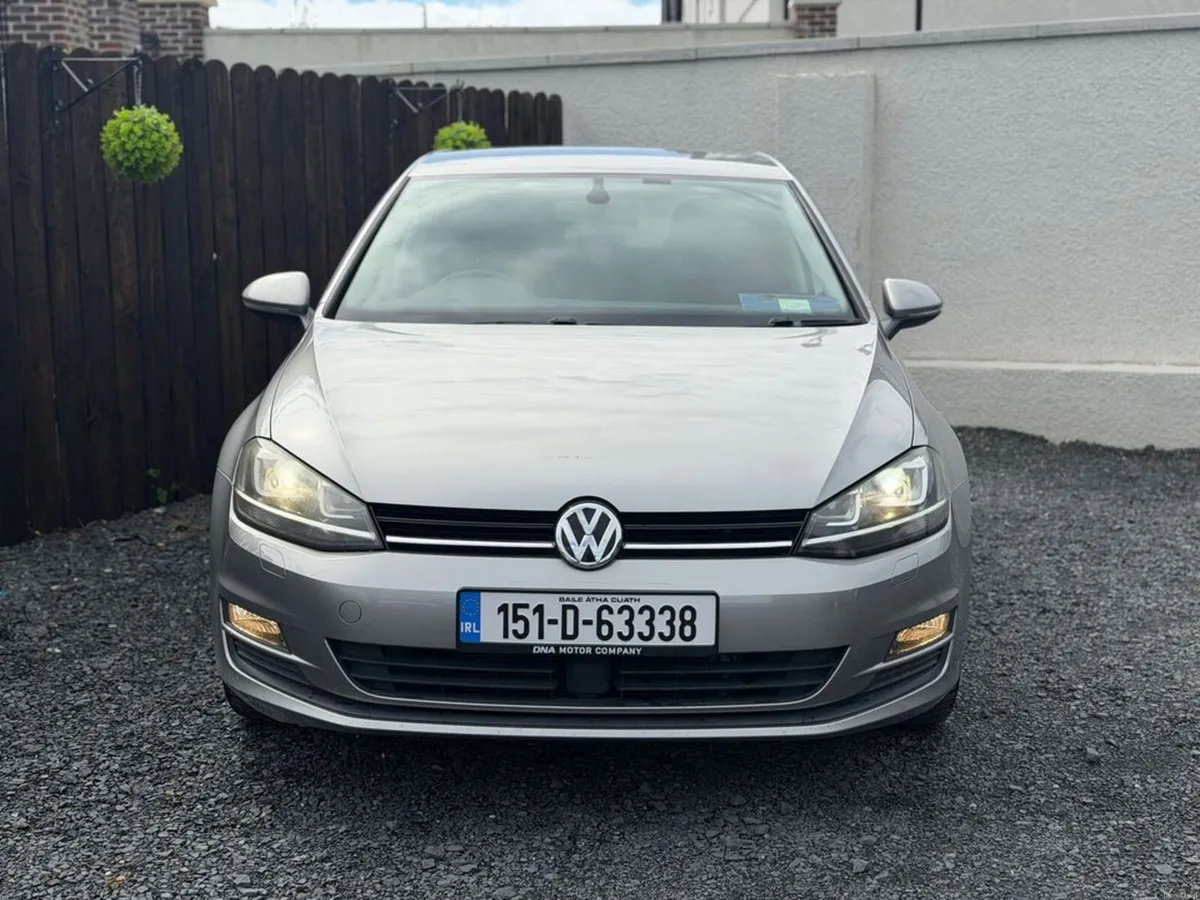 Volkswagen Golf AUTO -LOW KM - Image 2