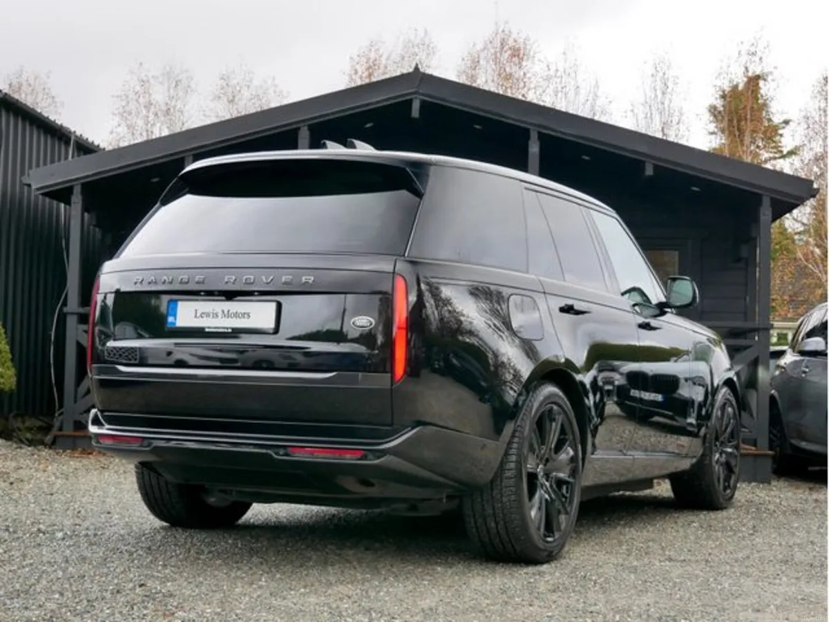 Land Rover Range Rover SE P440E 3.0 PHEV, PAN ROOF - Image 6