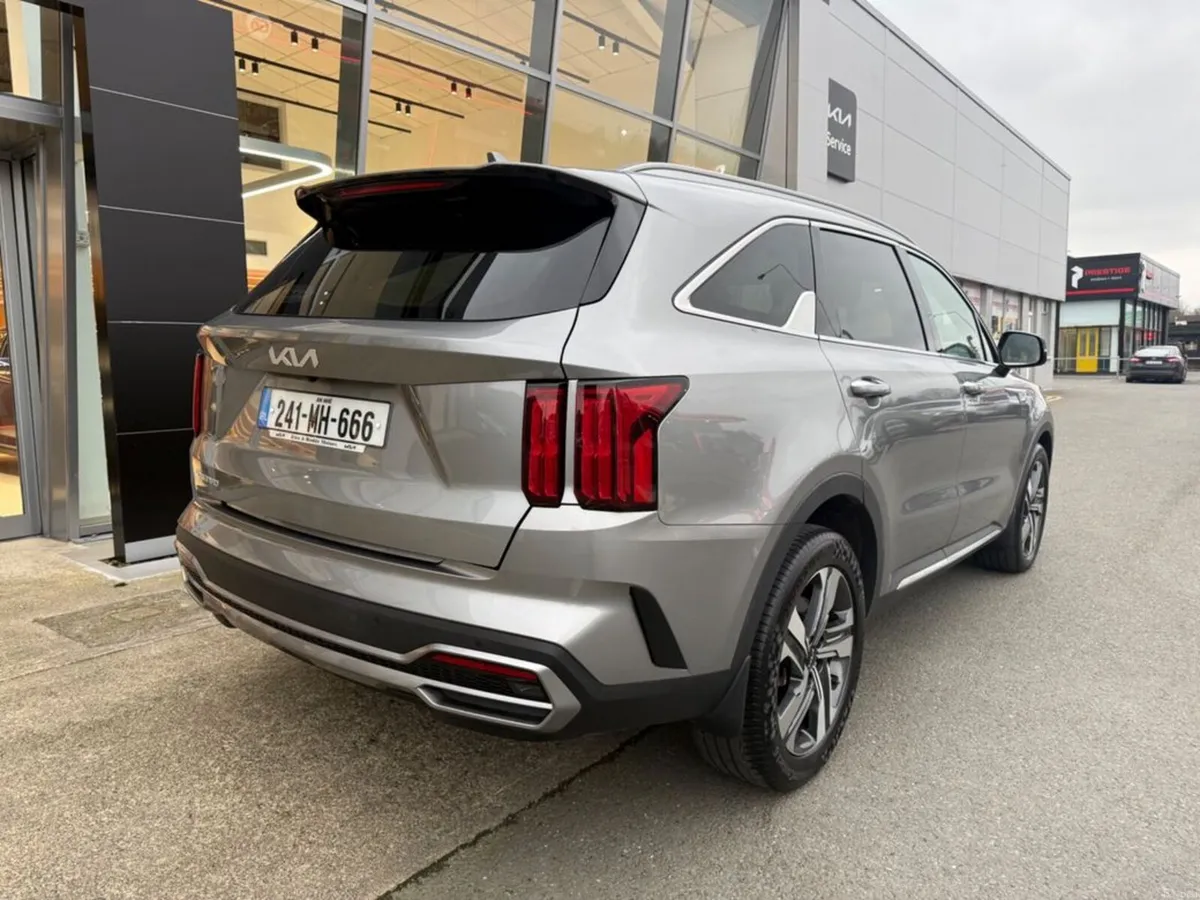 Kia Sorento DSL MY23 SAM 5DR Auto - Image 2