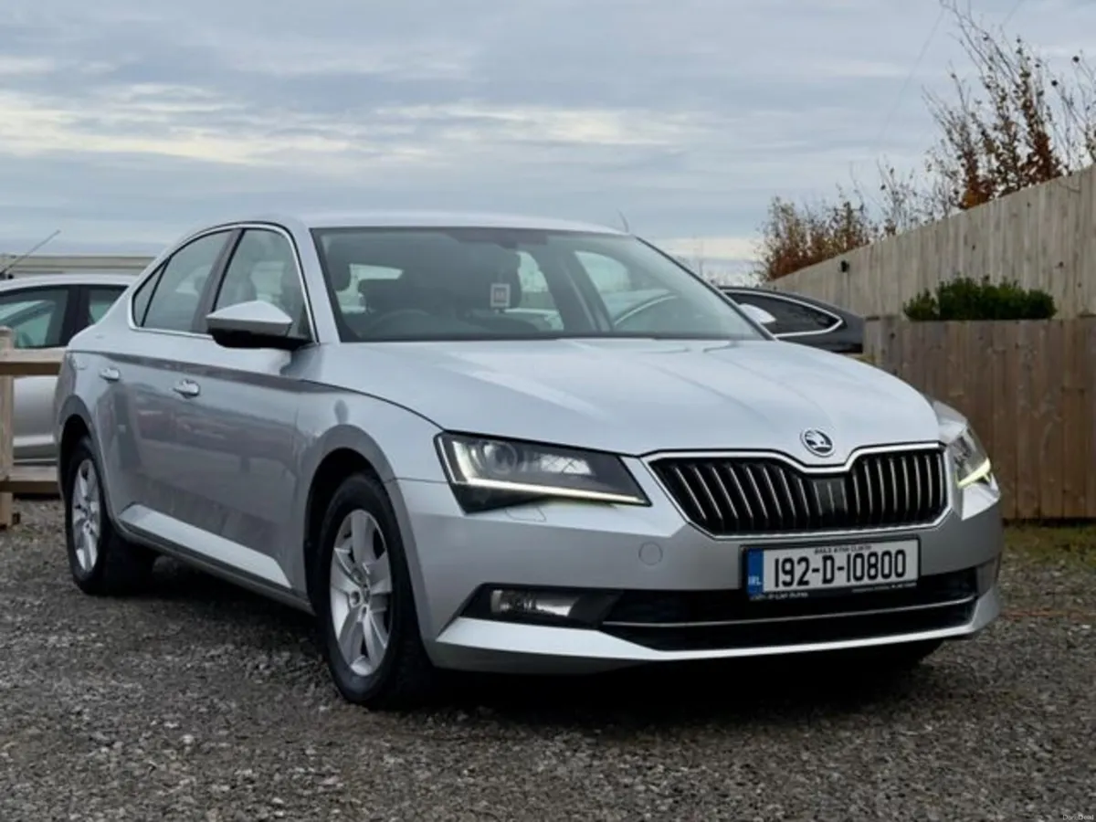 Skoda Superb AMB 2.0tdi 150HP 4DR - Image 4