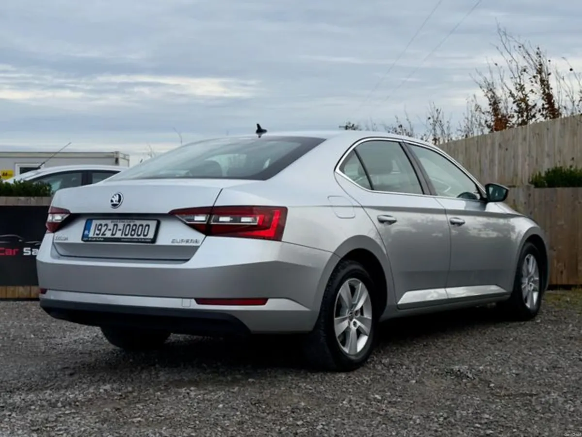 Skoda Superb AMB 2.0tdi 150HP 4DR - Image 6