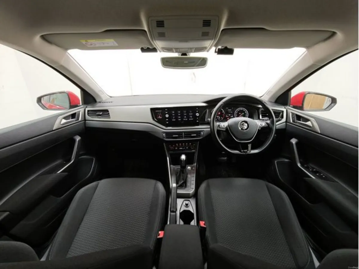 Volkswagen Polo 1.0 TSI Automatic, Reversing camer - Image 4