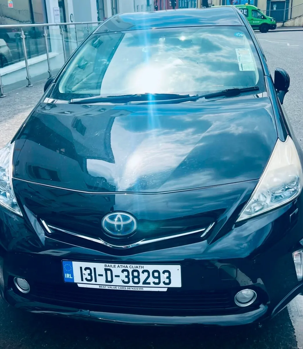 Toyota Prius Alpha 7 seats - Image 1