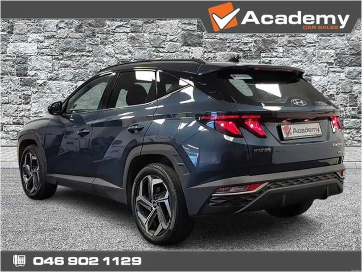 Hyundai Tucson Executive Phev 5DR Auto**PLUG IN HY - Image 3