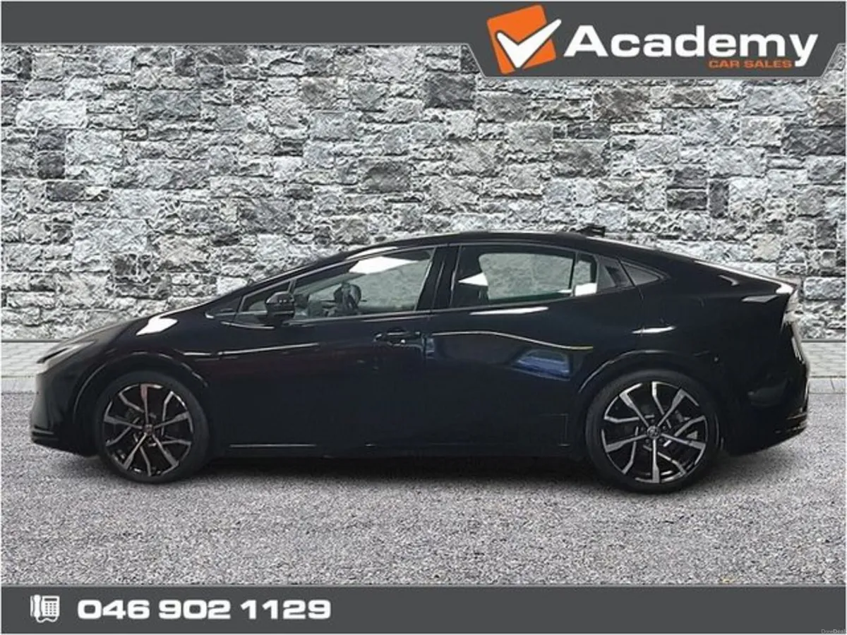 Toyota Prius Prius**PLUG IN HYBRID** - Image 6