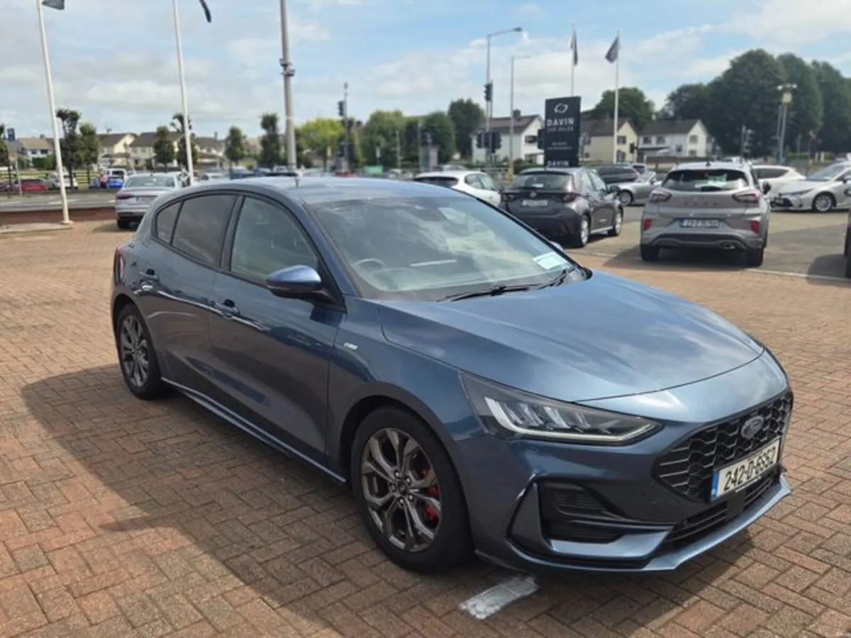 Ford Focus St-line 5D 1.0T 125 Mhev M6 FWD - Image 1