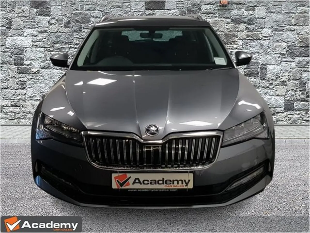 Skoda Superb AMBITION 2.0TDi 150HP**AUTO DIESEL ES - Image 5