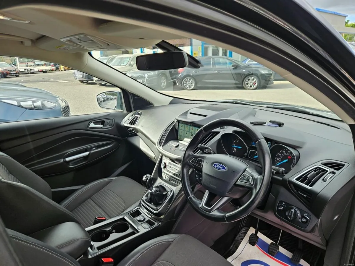 Ford Kuga 1.5 TDCI Titanium 120PS 2WD 5DR - Image 3