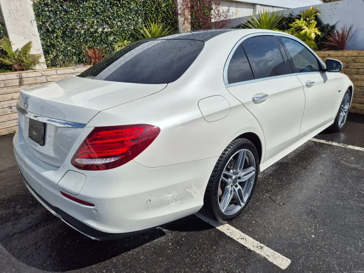 Mercedes-Benz E-Class E350 e PHEV / AVANTGARDE SPO - Image 5