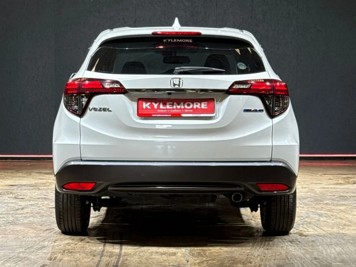 Honda Vezel HYBRID 1.5L AUTOMATIC - CRUISE CONTROL - Image 4