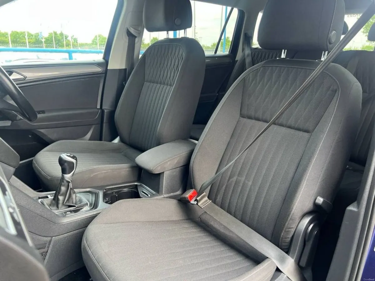 Volkswagen Tiguan ALLSPACE LIFE 7-SEATER 2.0 TDI / - Image 6