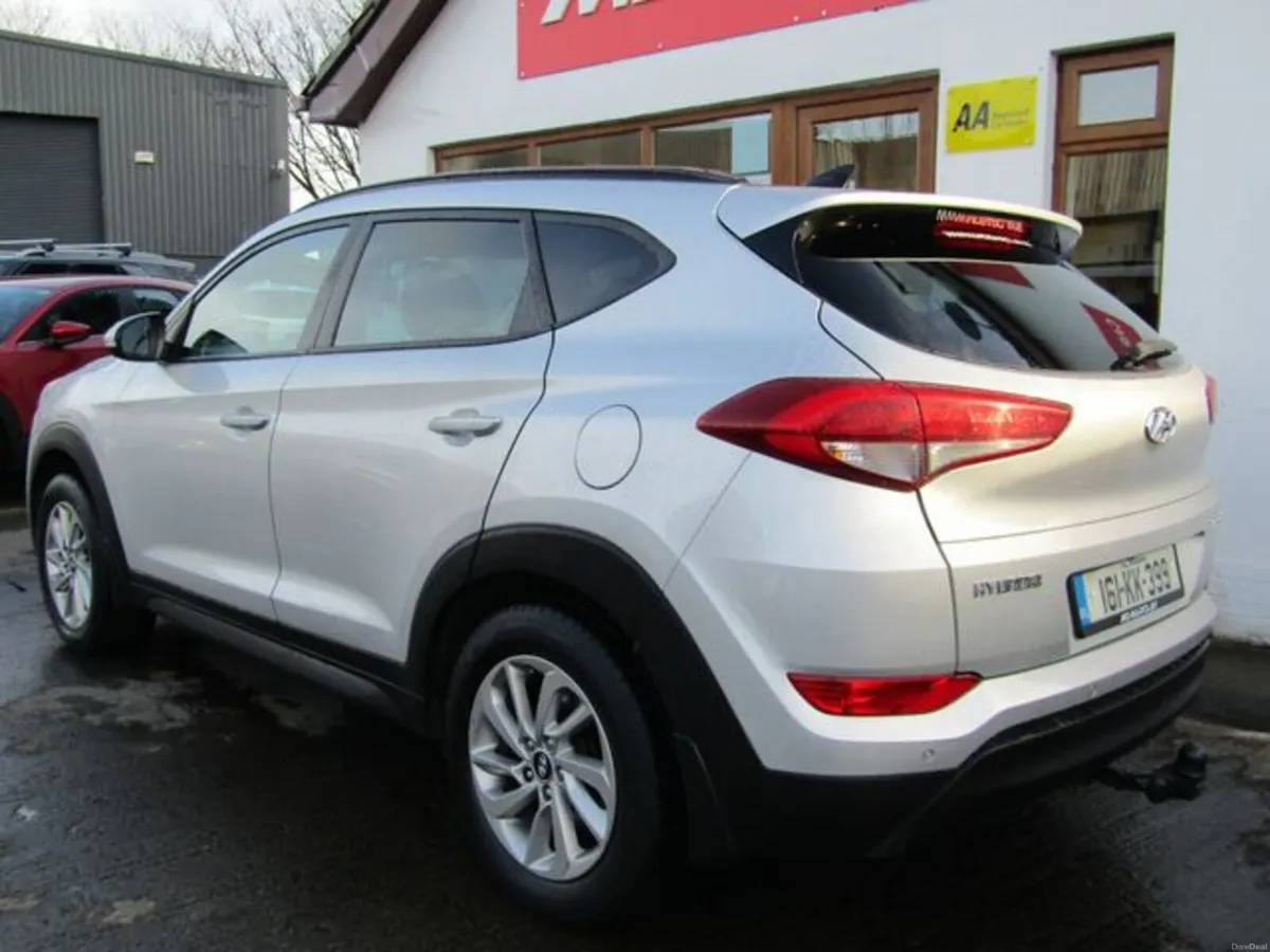 Hyundai Tucson Premium 5DR - Image 6