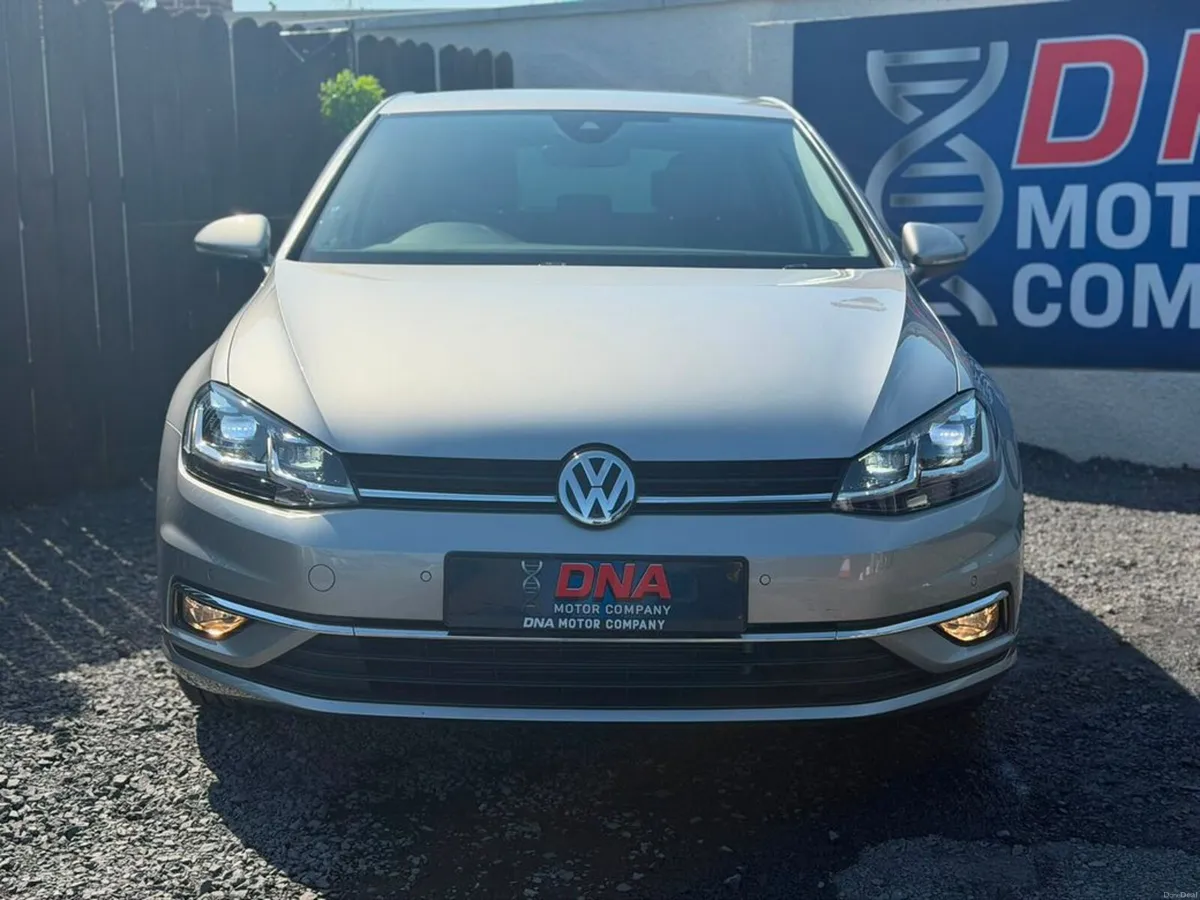 Volkswagen Golf HIGHLINE AUTO - 48 KMS - Image 2