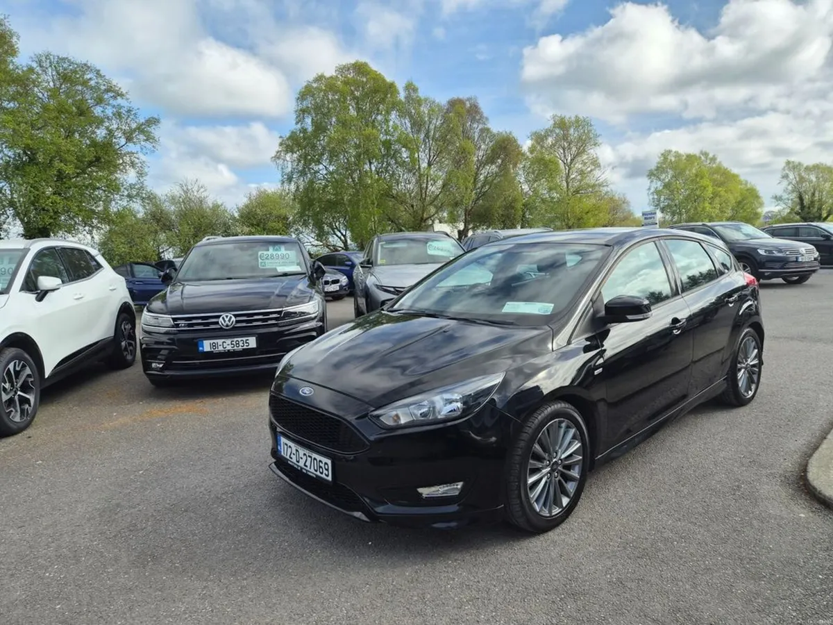 Ford Focus Automatic 1.0 St-line 125PS AUTO - Image 3