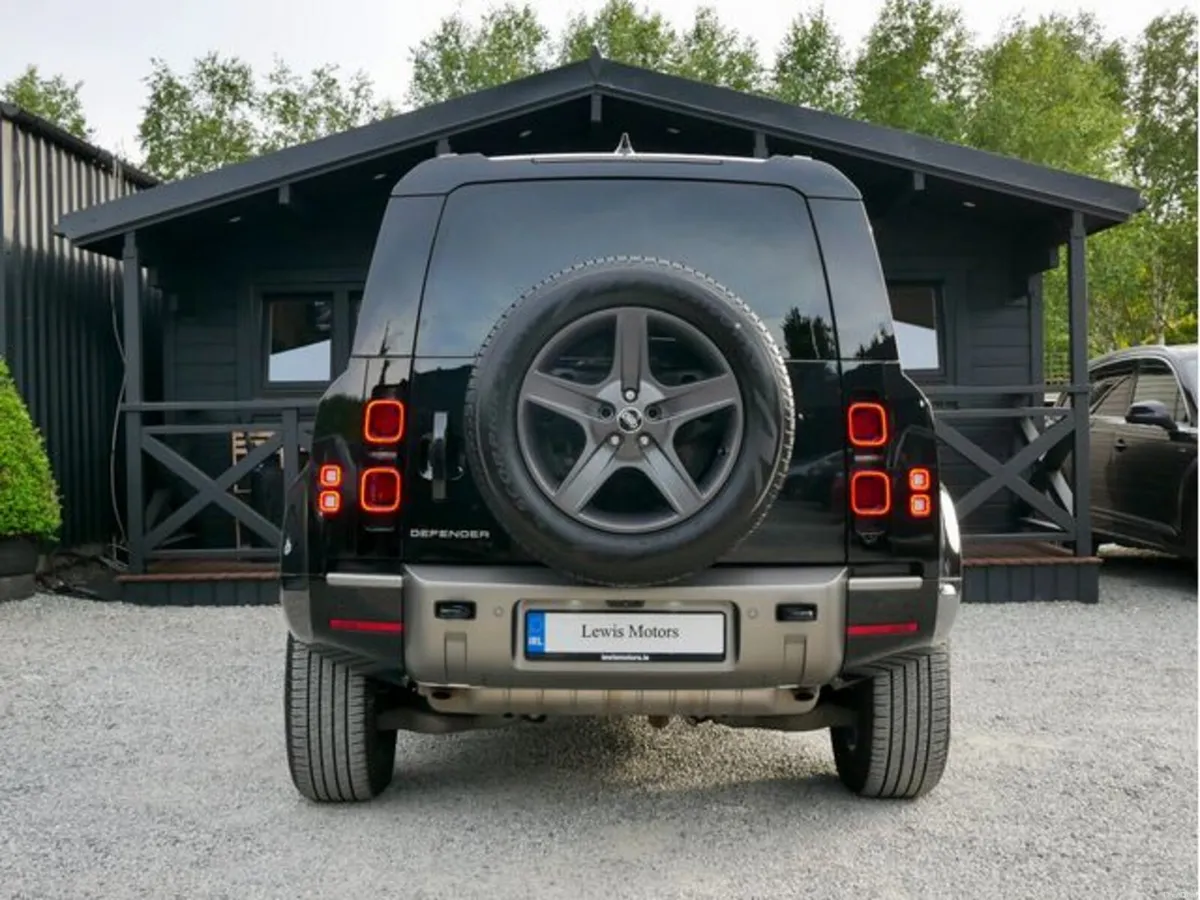 Land Rover Defender X-DYNAMIC SE **DEPOSIT TAKEN** - Image 5
