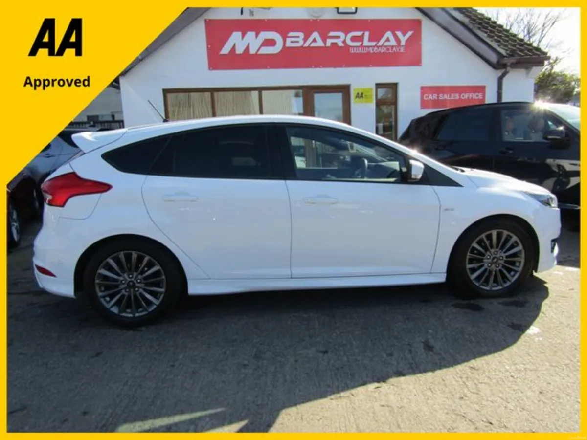 Ford Focus 1.0 St-line Ecoboost 140PS 5DR - Image 4