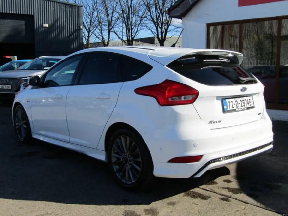 Ford Focus 1.0 St-line Ecoboost 140PS 5DR - Image 6