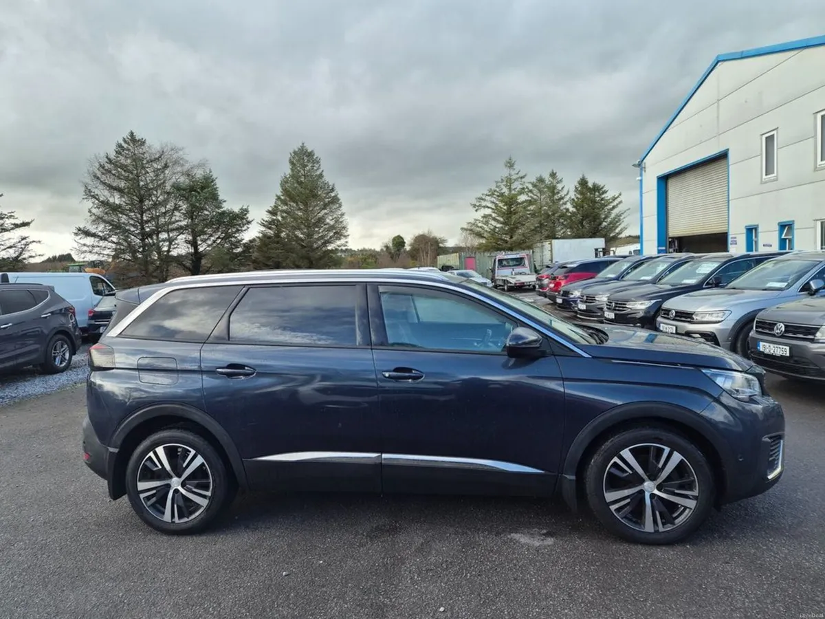 Peugeot 5008 Allure 1.5 Blue HDI 130 6.2 4D - Image 5