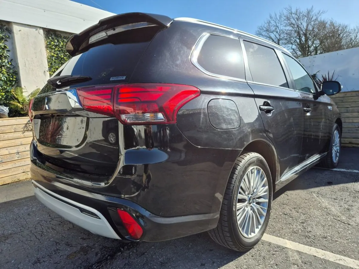 Mitsubishi Outlander 2.4 PHEV EXCEED / TOP SPEC / - Image 6
