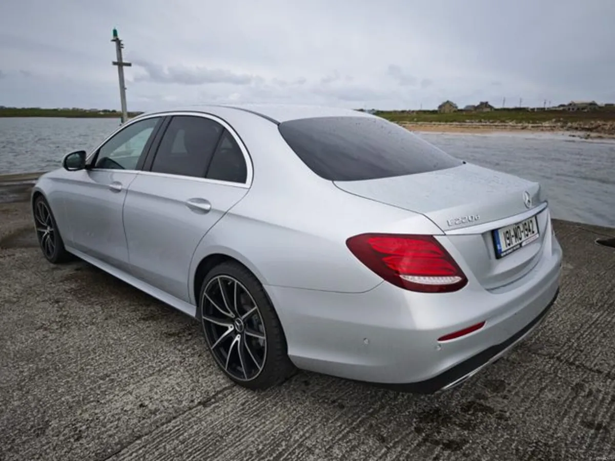 Mercedes-Benz E-Class E220 D AMG Line (Premium) - Image 5