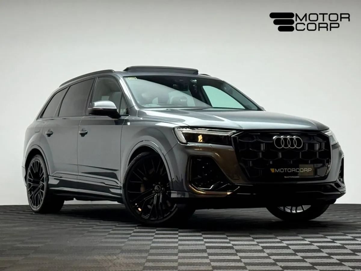 Audi Q7 55 TFSI E S LINE *PAN ROOF* - Image 1