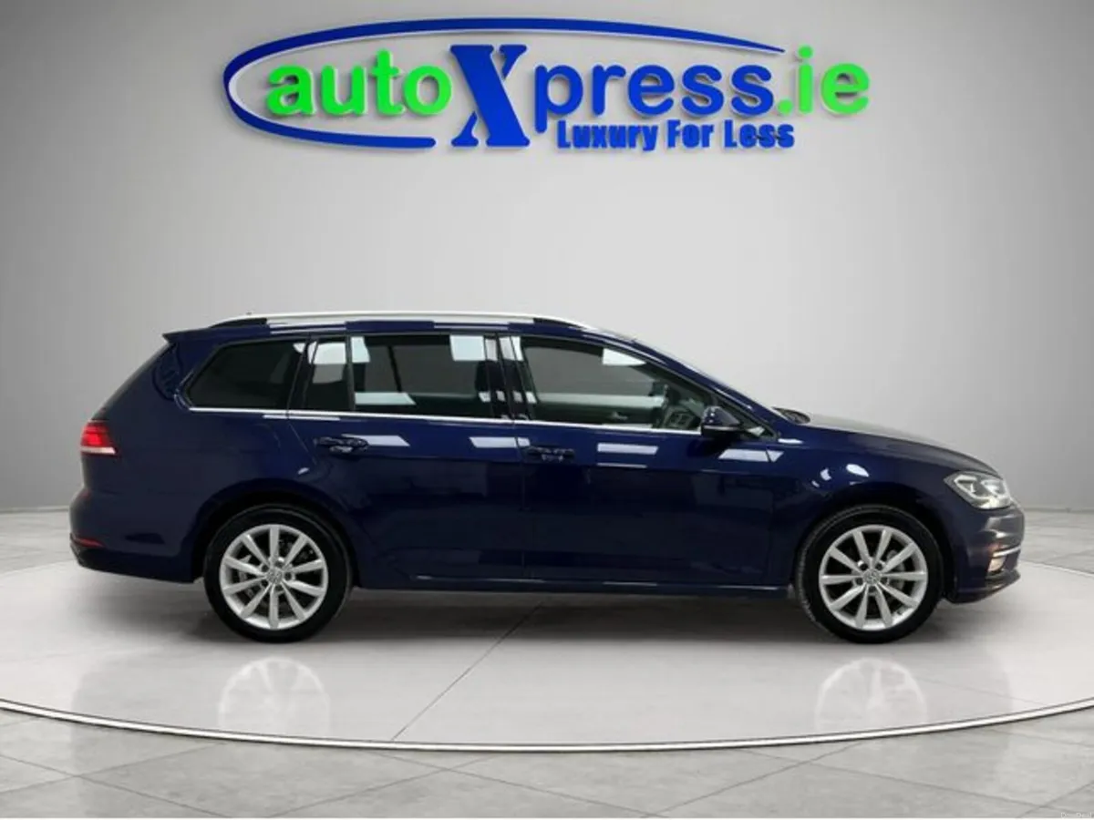 Volkswagen Golf 1.2 TSI Automatic, Reversing camer - Image 5