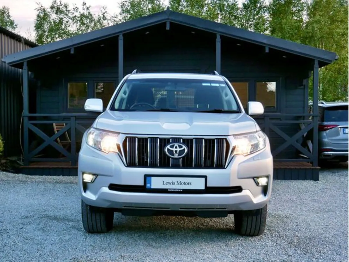 Toyota Land Cruiser LONG WHEEL BASE COMMERCIAL 2.8 - Image 2