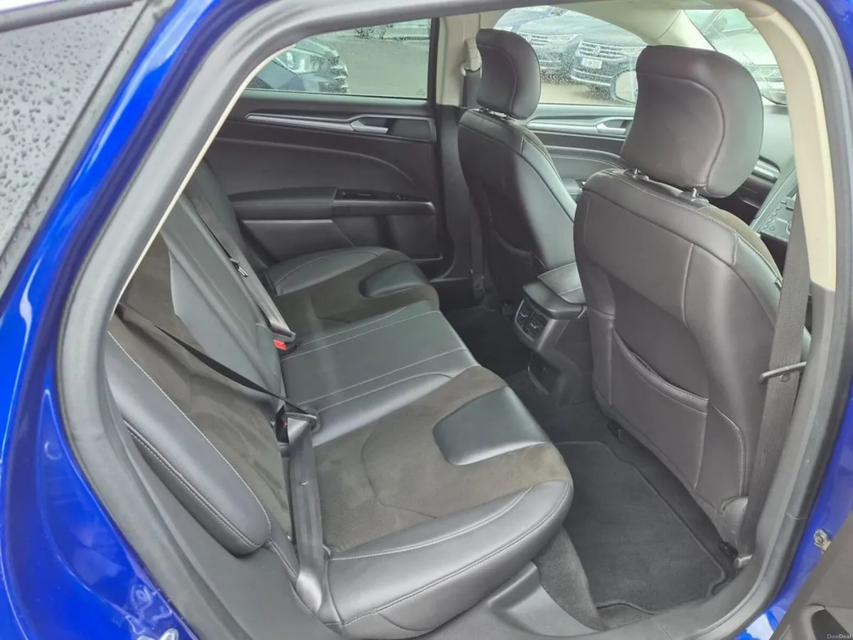 Ford Mondeo Titanium 1.5TD 120PS 6SPD 4DR - Image 6