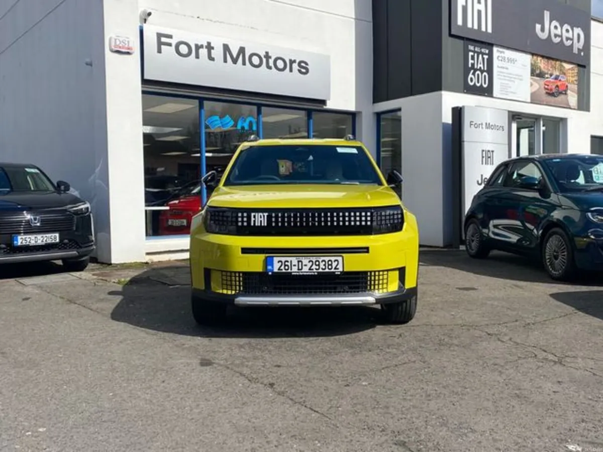 Fiat Grande Panda LA Prima 1.2 110HP 5DR AUT MHEV - Image 4