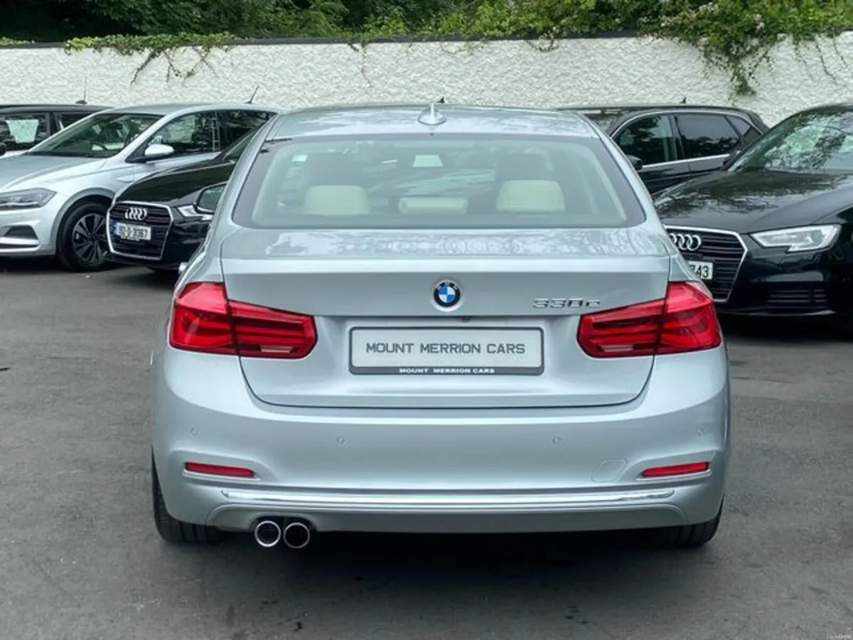 BMW 3-Series 330e Phev Oyster Leather - Image 4