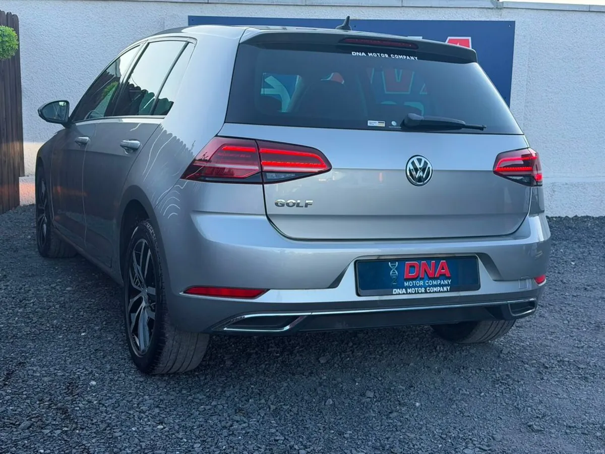 Volkswagen Golf HIGHLINE AUTO - 25K KMS! - Image 5