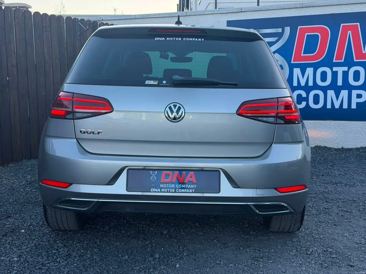 Volkswagen Golf HIGHLINE AUTO - 25K KMS! - Image 6