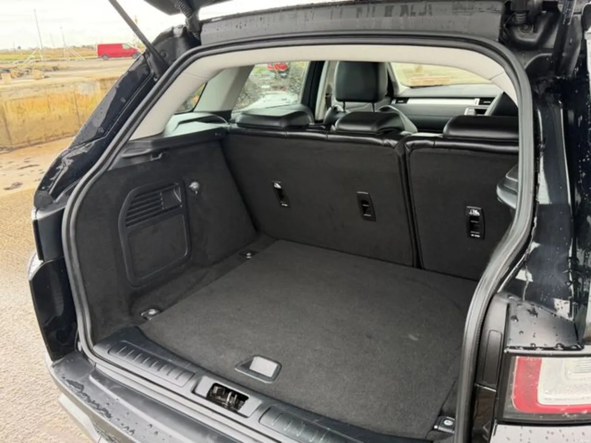 Land Rover Range Rover Evoque Evoque ED4 SE 2WD 15 - Image 6