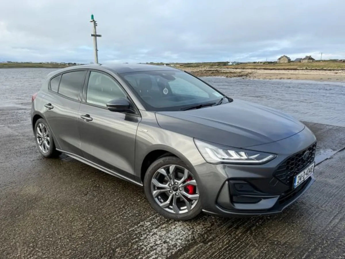 Ford Focus 1.0L ECO St-line 125PS MAN 4DR - Image 1