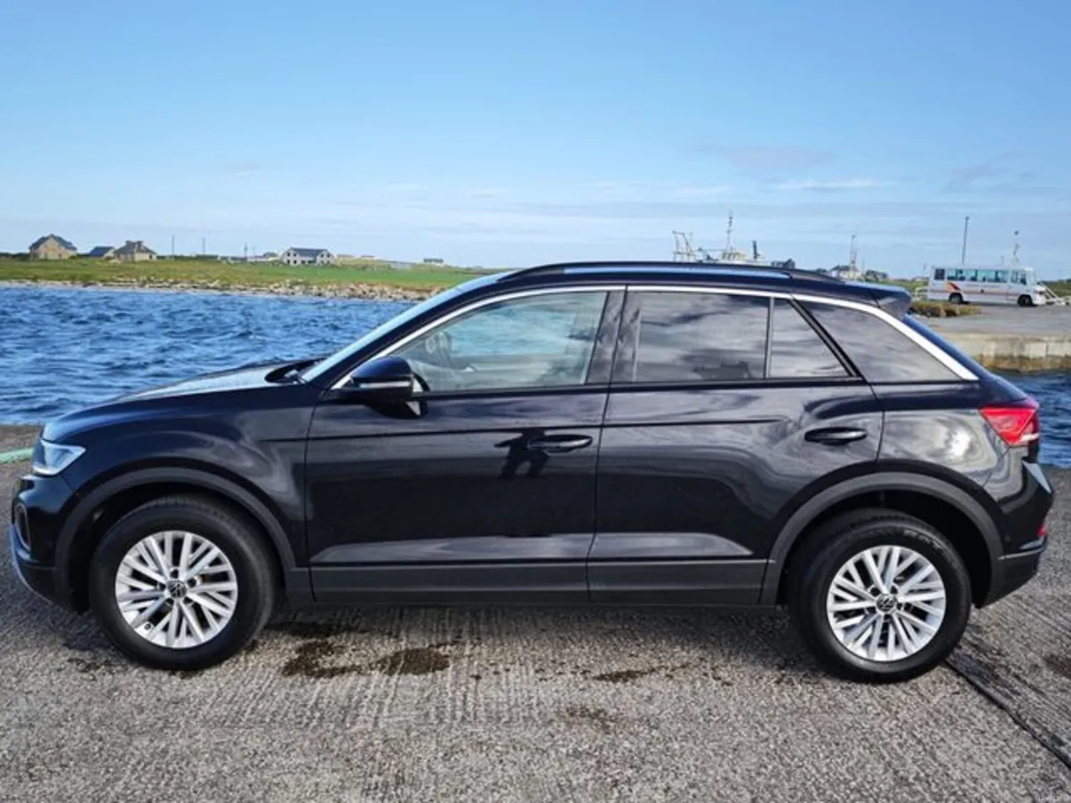 Volkswagen T-Roc Life 1.0 TSI M6F 110HP 5DR - Image 6
