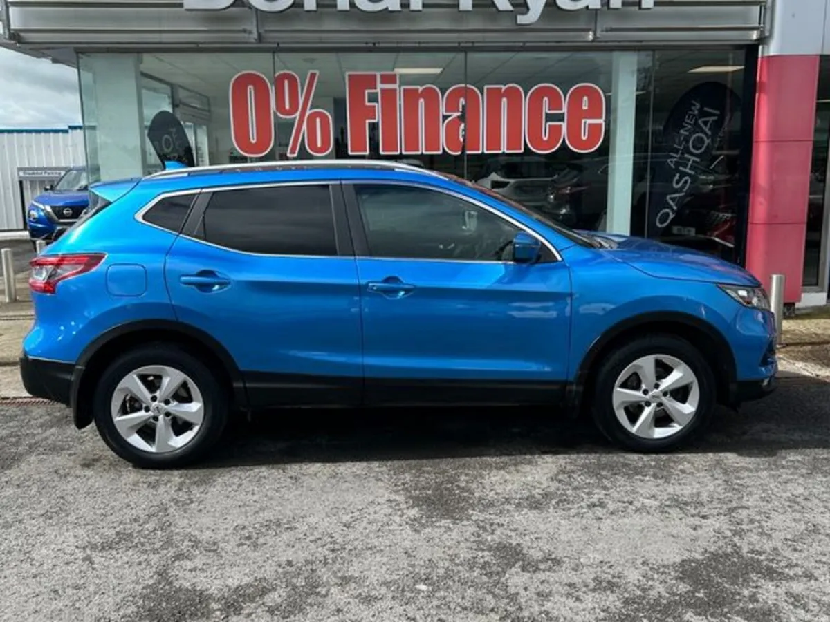 Nissan Qashqai 1.5 SV SS 18 4DR - Image 1