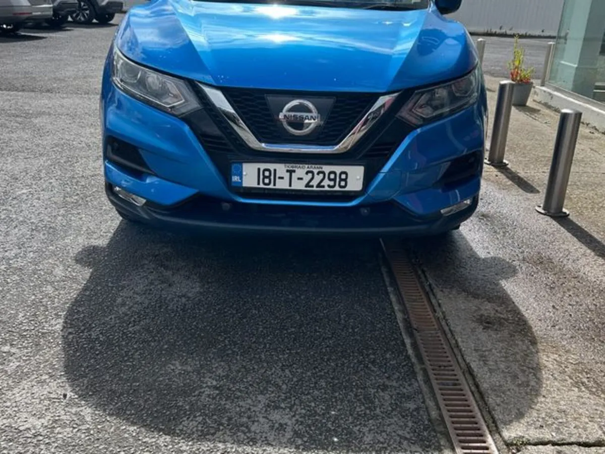 Nissan Qashqai 1.5 SV SS 18 4DR - Image 3