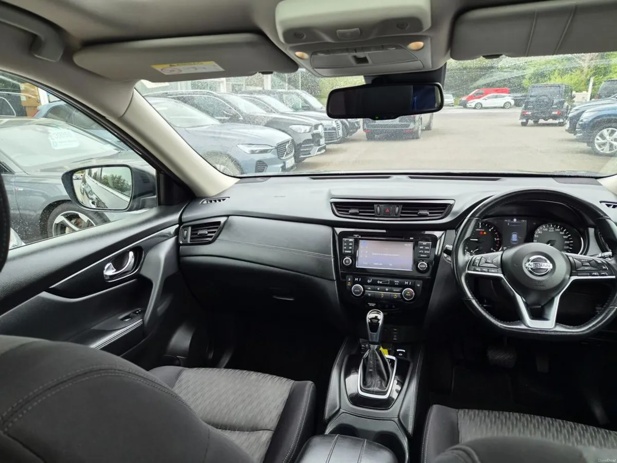 Nissan X-Trail 1.7 DSL SV Premium M-cvt 7 SE - Image 6