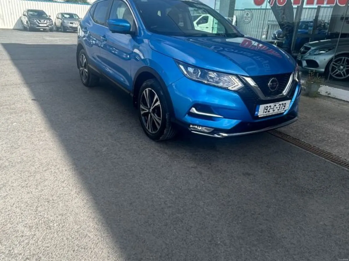 Nissan Qashqai 1.3 SV Premium MY19 4DR - Image 4