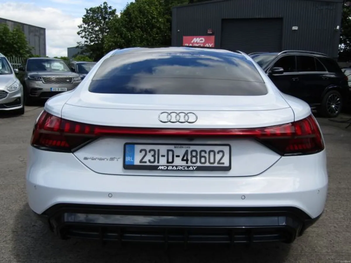 Audi e-tron GT QUATTRO BASE - Image 5