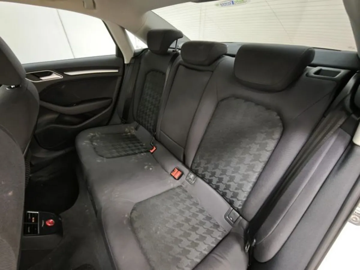 Audi A3 1.4 TFSI Automatic, Reversing camera - Image 6