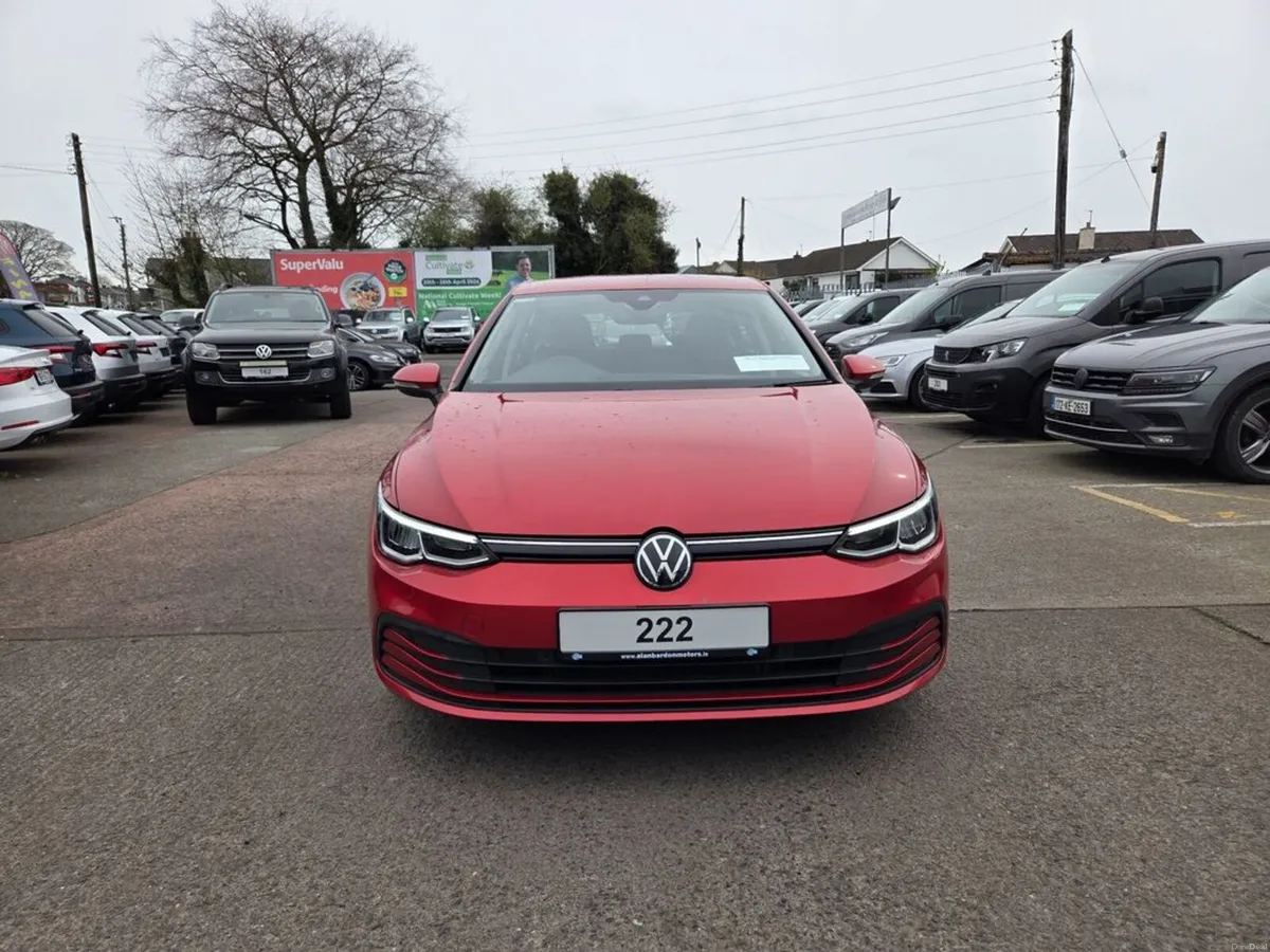 Volkswagen Golf LIFE TDI - Image 2
