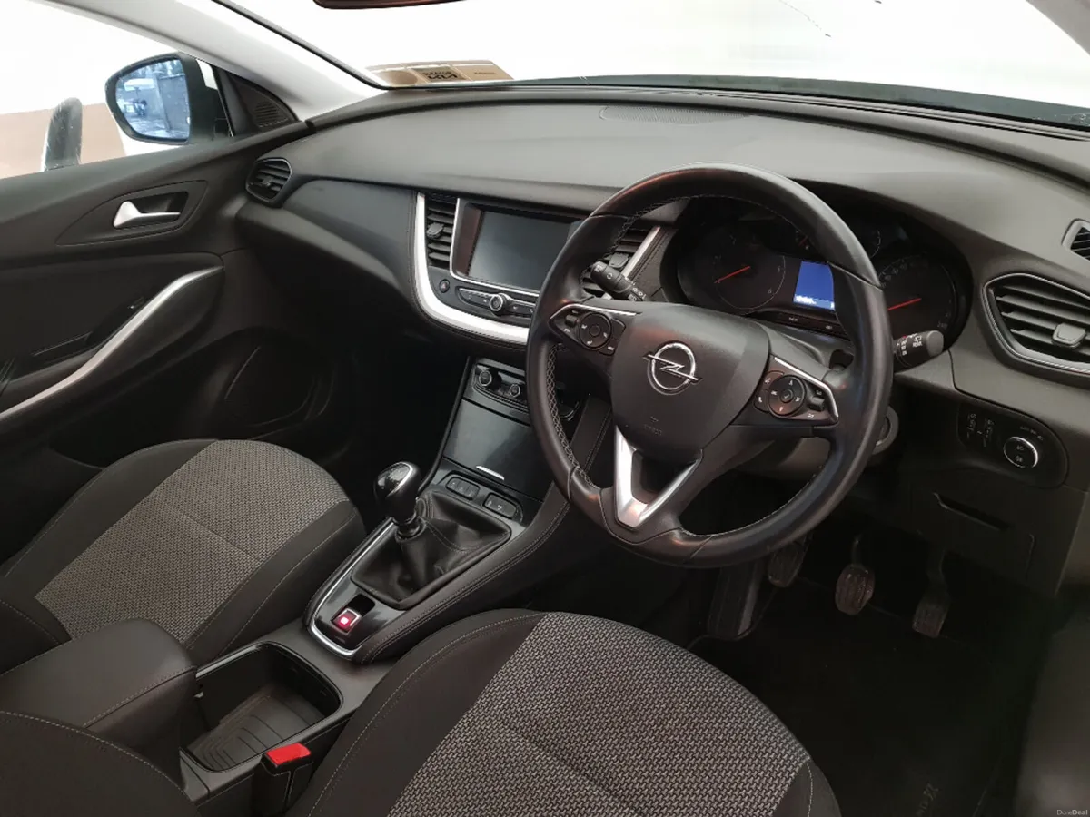 Opel Grandland X SC 1.6 Turbo D 120PS 4DR - Image 3