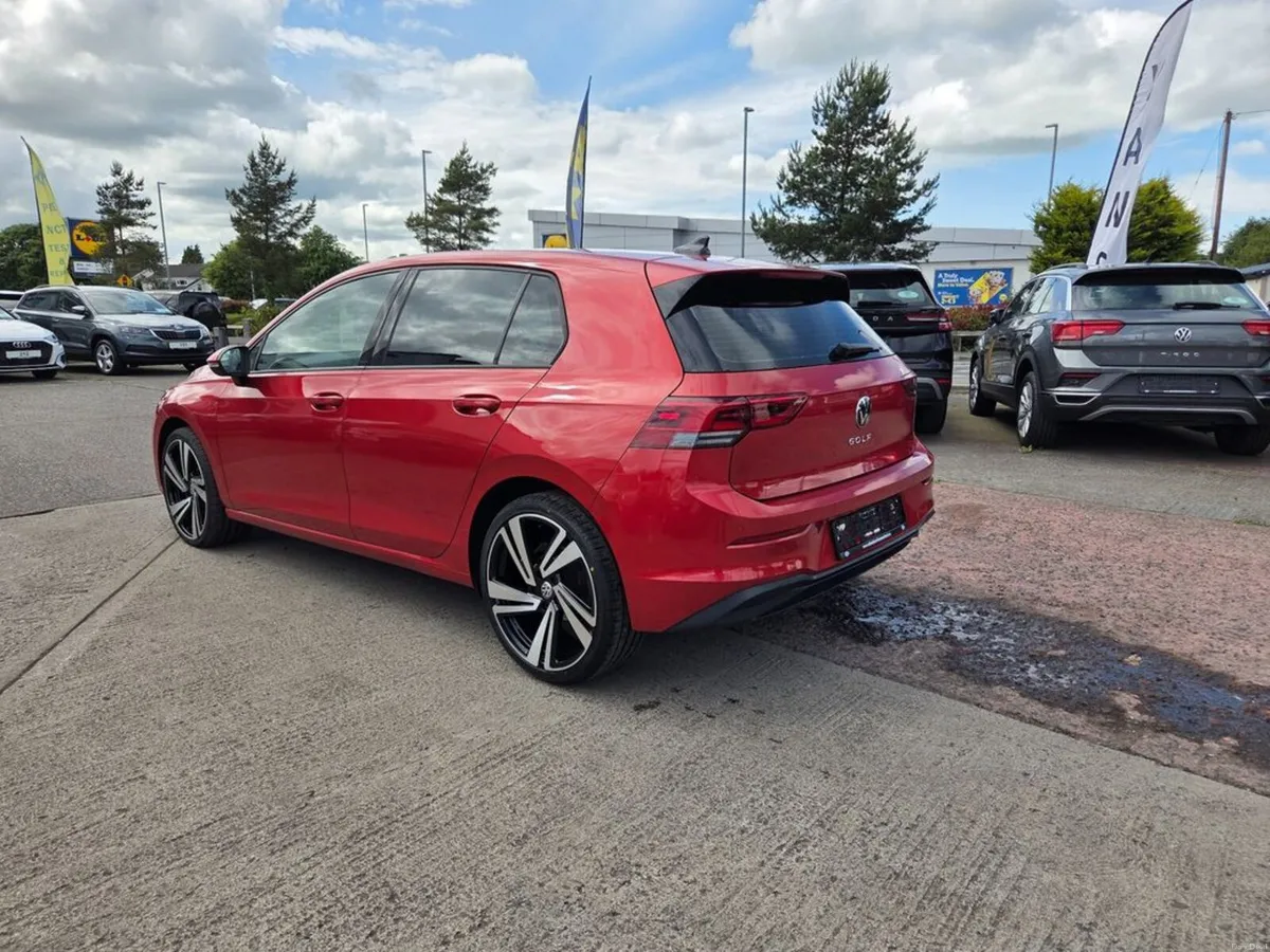 Volkswagen Golf LIFE TDI - Image 6