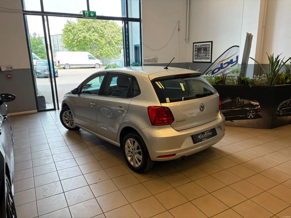 Volkswagen Polo 1.2 TSI Comfortline Auto 5DR . New - Image 3