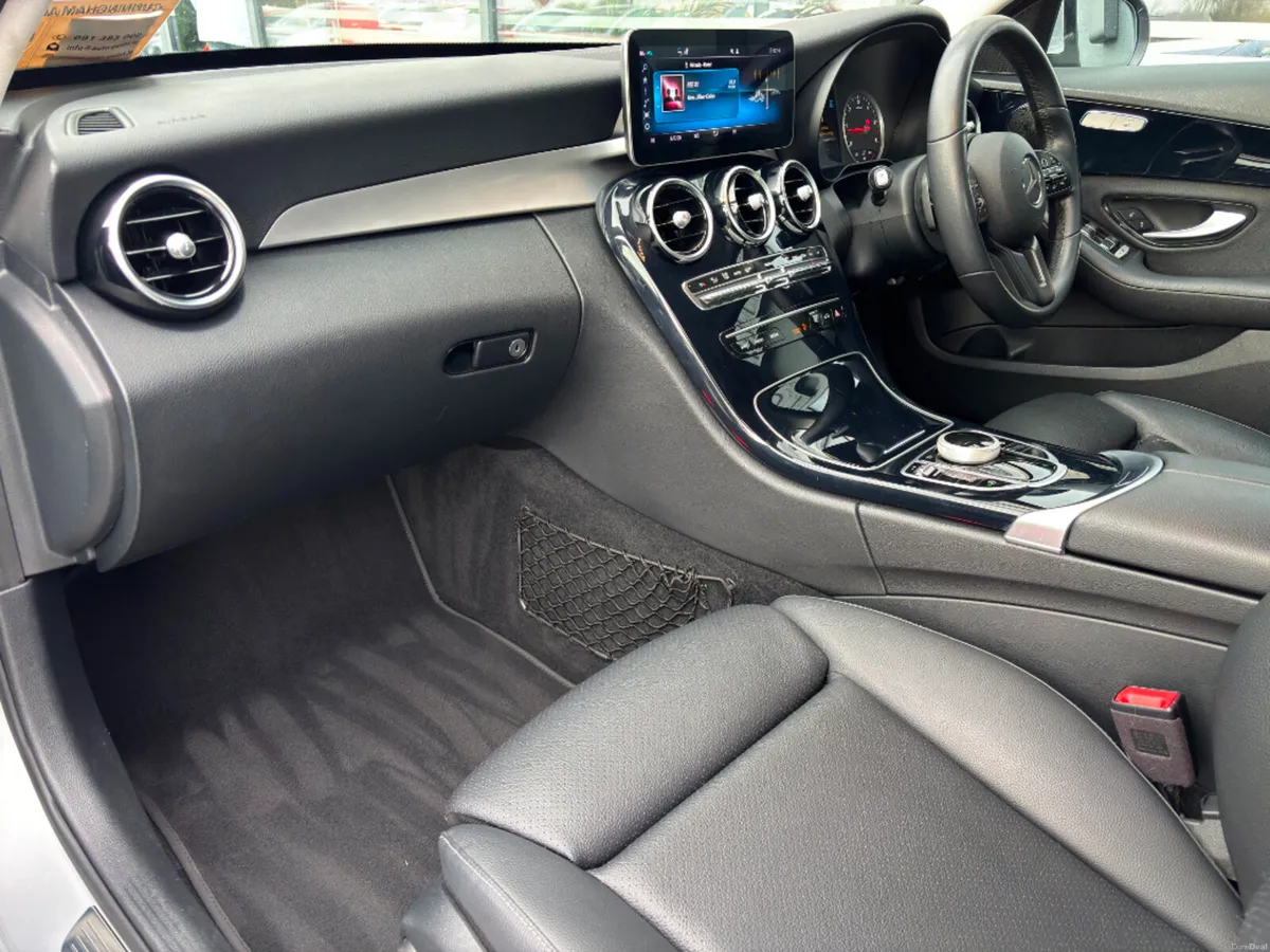 Mercedes-Benz C-Class C220d Avantgarde SE Auto - Image 6