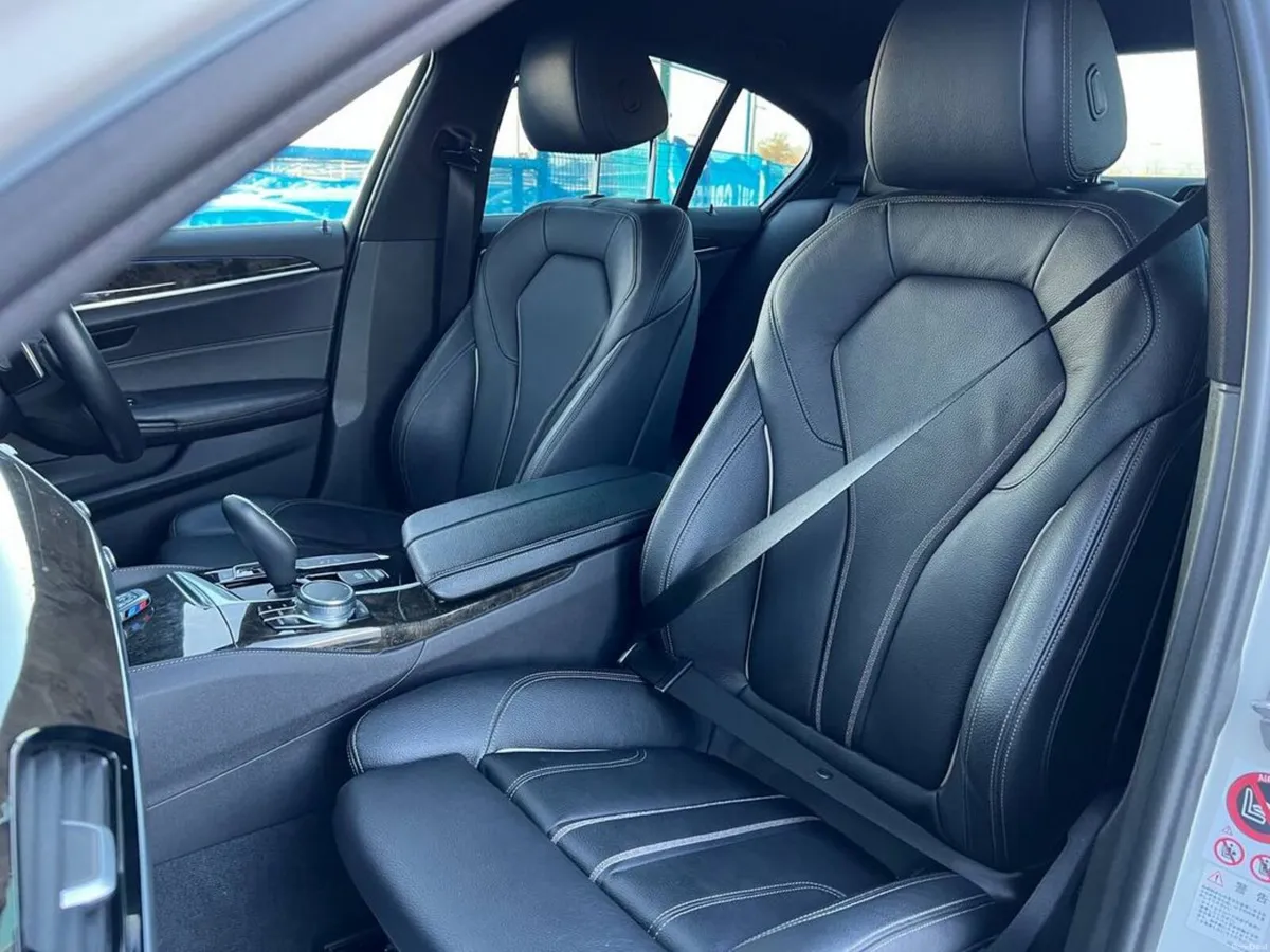 BMW 5-Series 530e M-SPORT COMPETITION PACK 2.0 HYB - Image 5