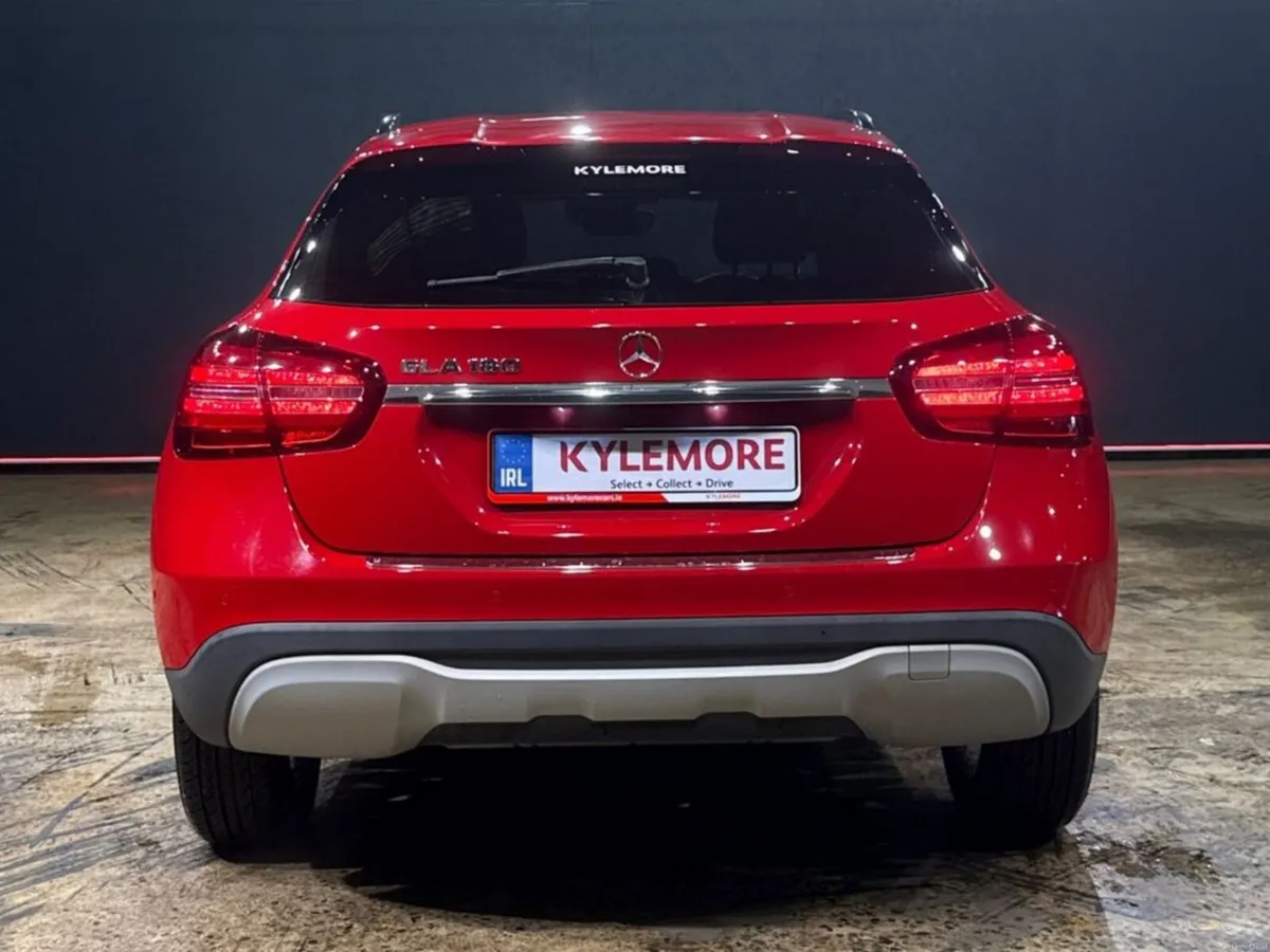 Mercedes-Benz GLA 1.6 AUTOMATIC - ELECTRIC TAILGAT - Image 4