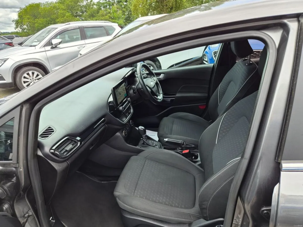 Ford Fiesta Titanium Automatic 100PS A6 4D - Image 6