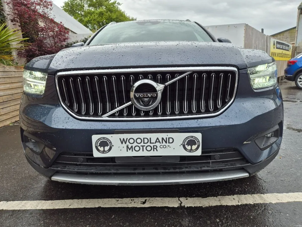 Volvo XC40 1.5 T5 RECHARGE / SE/ LOW MILEAGE / €16 - Image 3